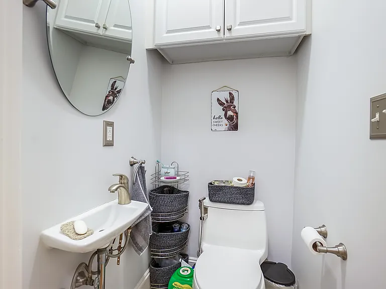569 Franklin St #6 — Photo 6