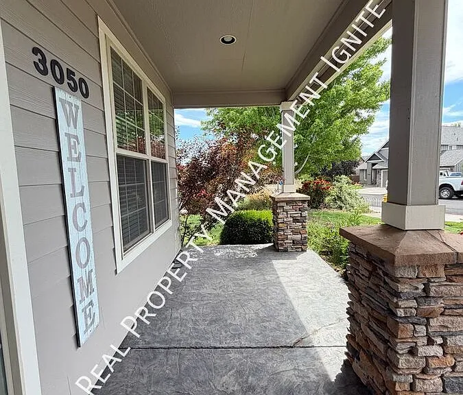 3050 NW 17th St — Photo 3