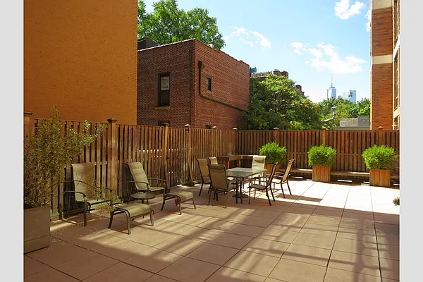 Rented by Stribling | media 17