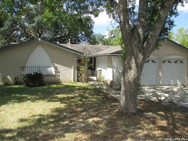 3 bed, 2.0 bath, 1624 sqft, $1,650 — Photo 2