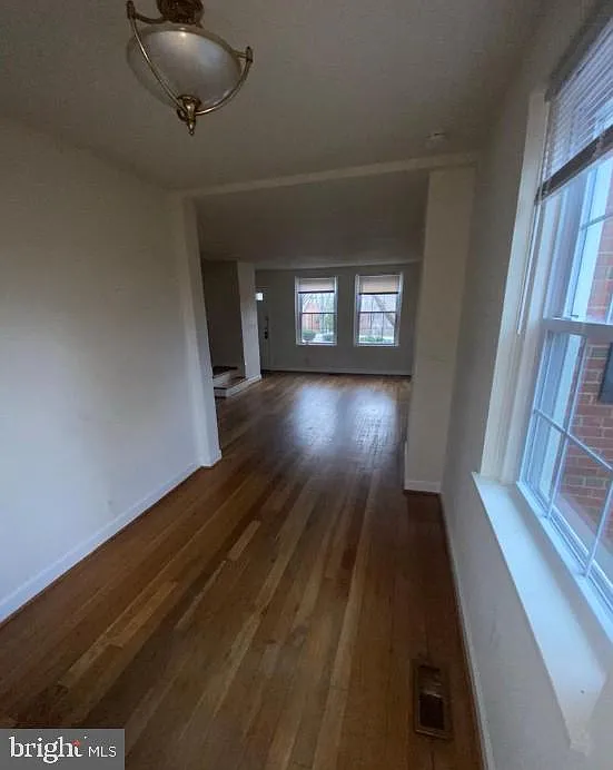 2 bed, 2.0 bath, 1000 sqft, $2,850 — Photo 4