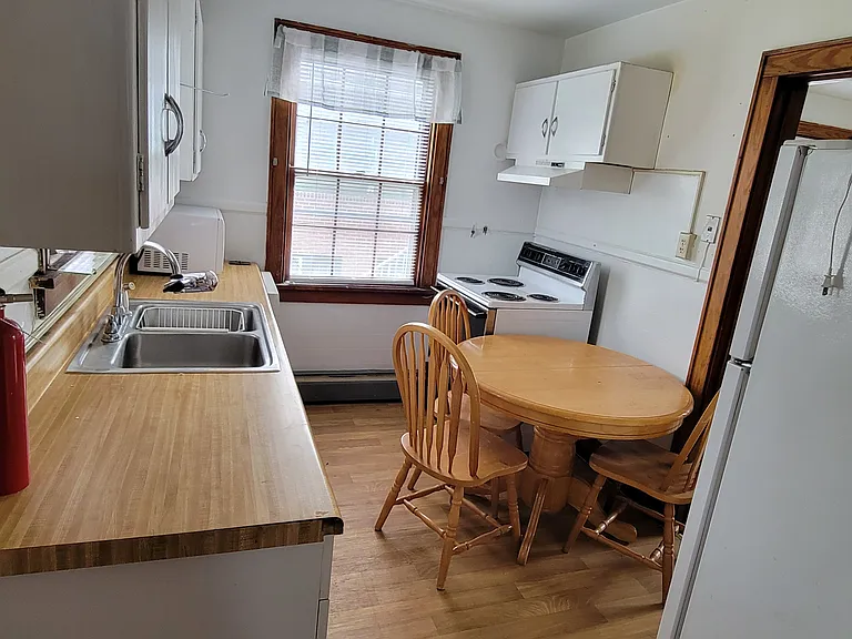 117 S Monroe Ave — Photo 11