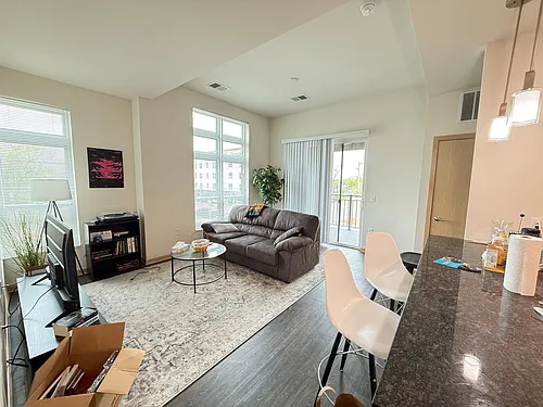 Floor plan 304