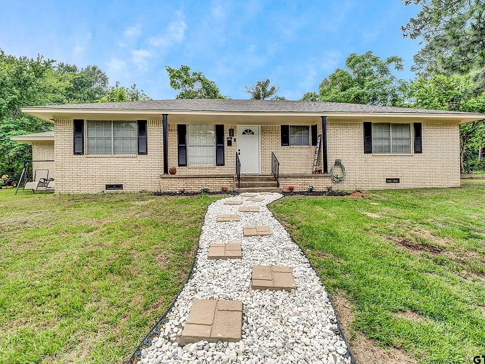 613 Graham St, Mineola, TX 75773 MLS 23006479 Zillow