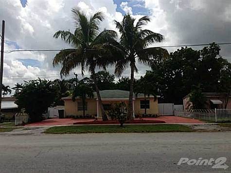 3rd image of 12400 N Miami Ave