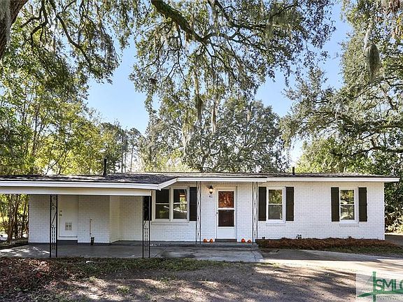 3rd image of 411 Cranman Dr