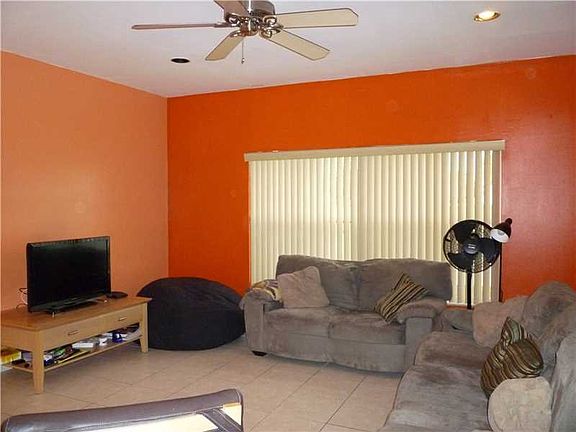 5th image of 1036 SW 180th Ter