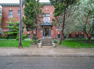 388 Brunswick Ave #2, Toronto, ON M5R 2Z4