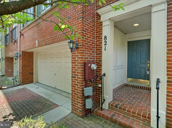 821 Oak Knoll Ter, Rockville, MD 20850
