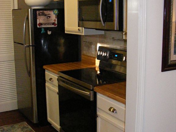 5th image of 3109 Cedarwood Village Pl