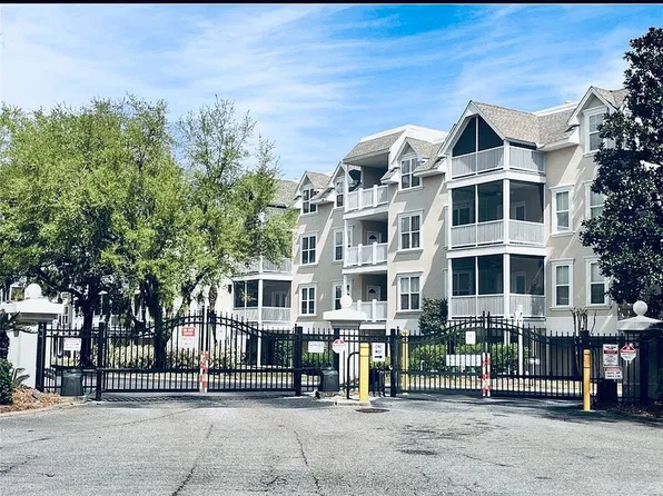136 Shady Brook Cir Unit 201, Saint Simons Island, GA 31522