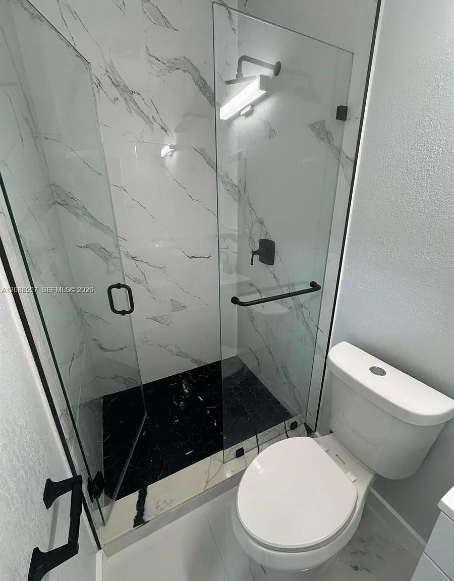 1 bed, 1.0 bath, $1,200 — Photo 4