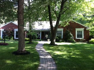 2988 Orchard Trail Dr, Troy, MI