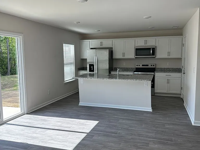 361 Wellspring Dr — Photo 3
