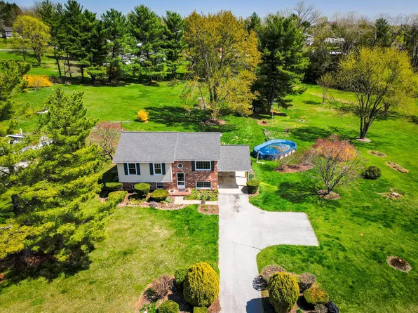 195 Phillips Dr, Hampstead, MD 21074