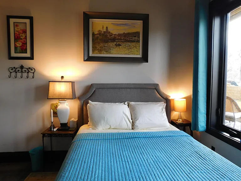 Second bedroom