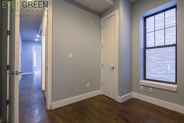 Rented by ERNY LLC | media 4