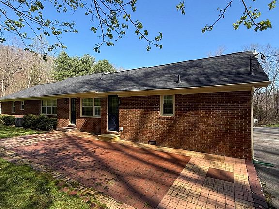 2nd image of 8412 Courtland Rd