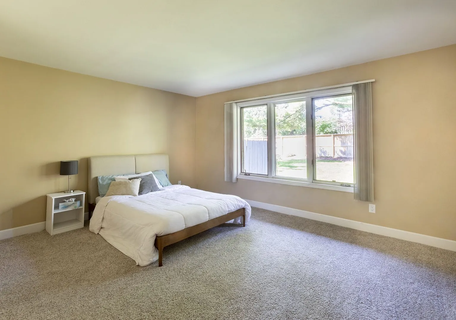 Lakeview Gables Apartments — Photo 3