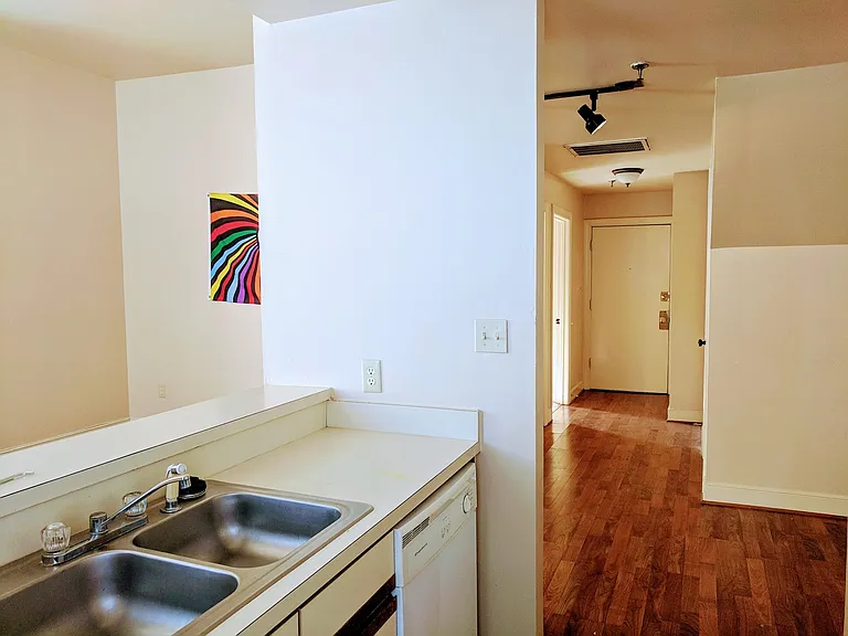 1731 E. Main Street — Photo 5