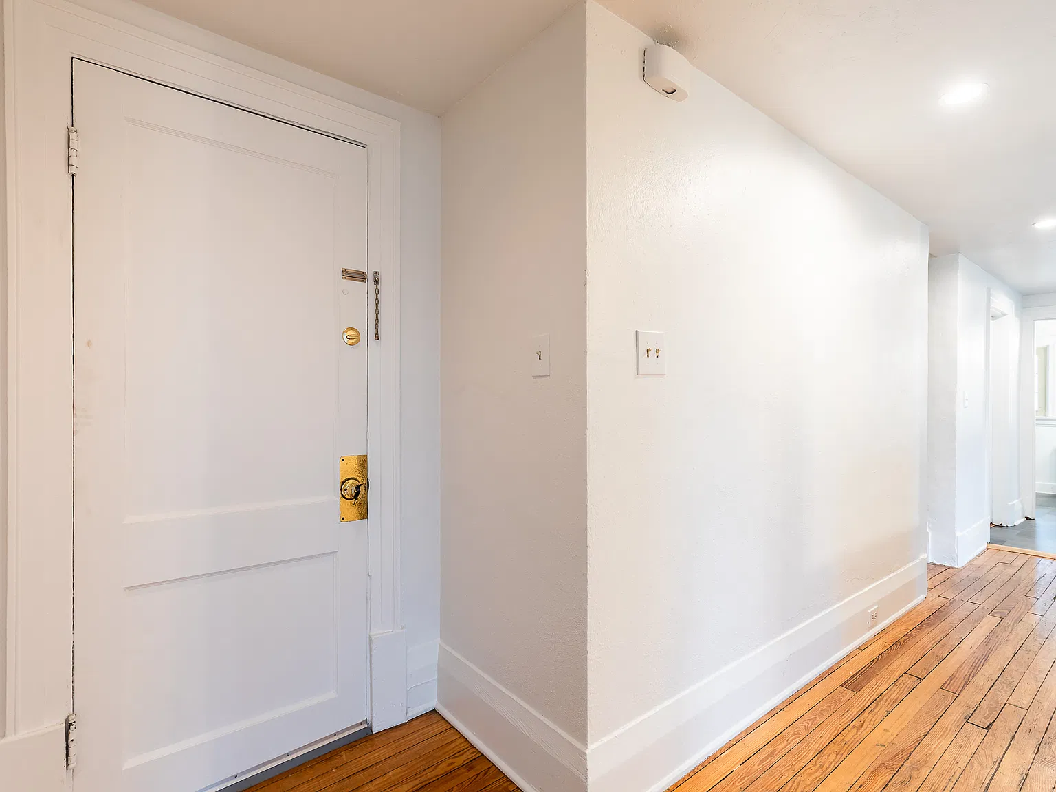 4412 Erie Ave — Photo 3