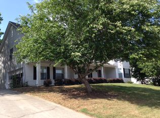 90 Gleneagles Dr, Fayetteville, GA