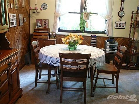 04 Dining Room