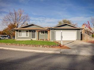 105 Sandlewood Dr, Medford, OR