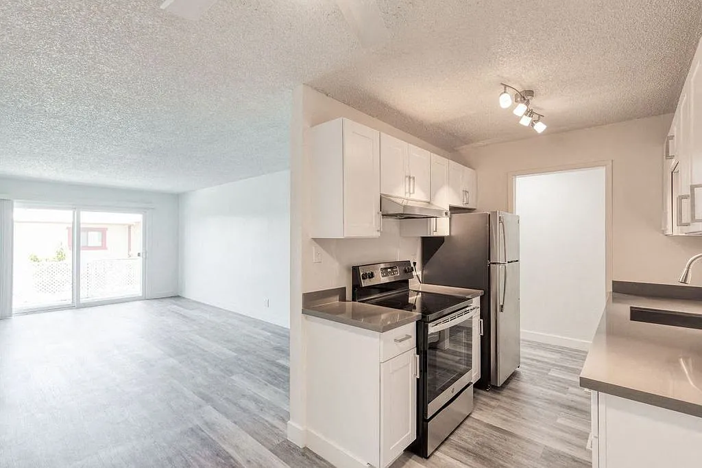 Fenix 424 by Trion Living — Photo 3