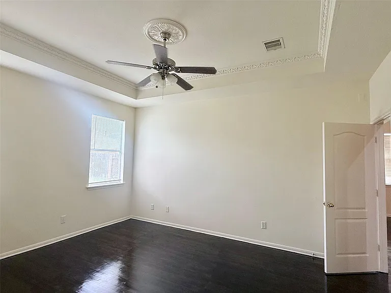 6530 Signal Point Ln — Photo 15