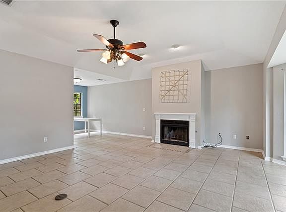 4th image of 214 Walnut St