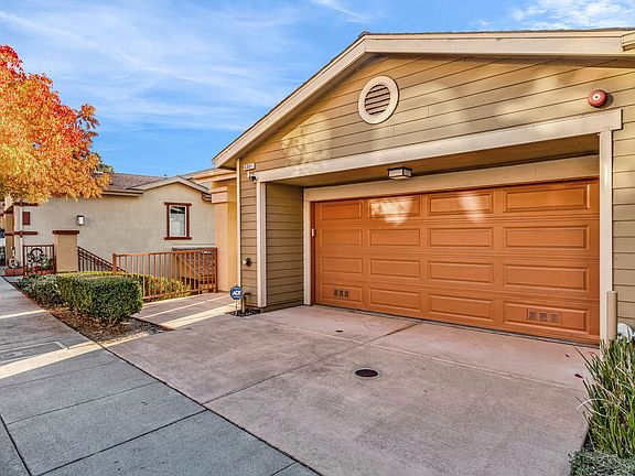 3rd image of 6301 Rocky Point Ct