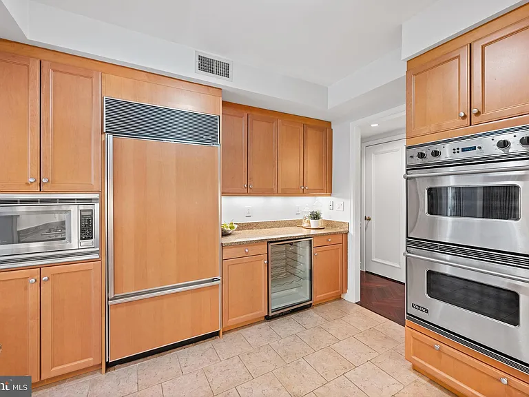 1155 23rd St NW #6C — Photo 16
