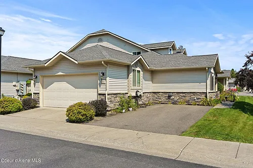 1315 E Mordyl Loop Photo 1