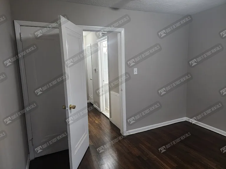 14331 Ardmore St — Photo 9