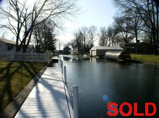 11547 N Venetian Dr, Syracuse, IN 46567