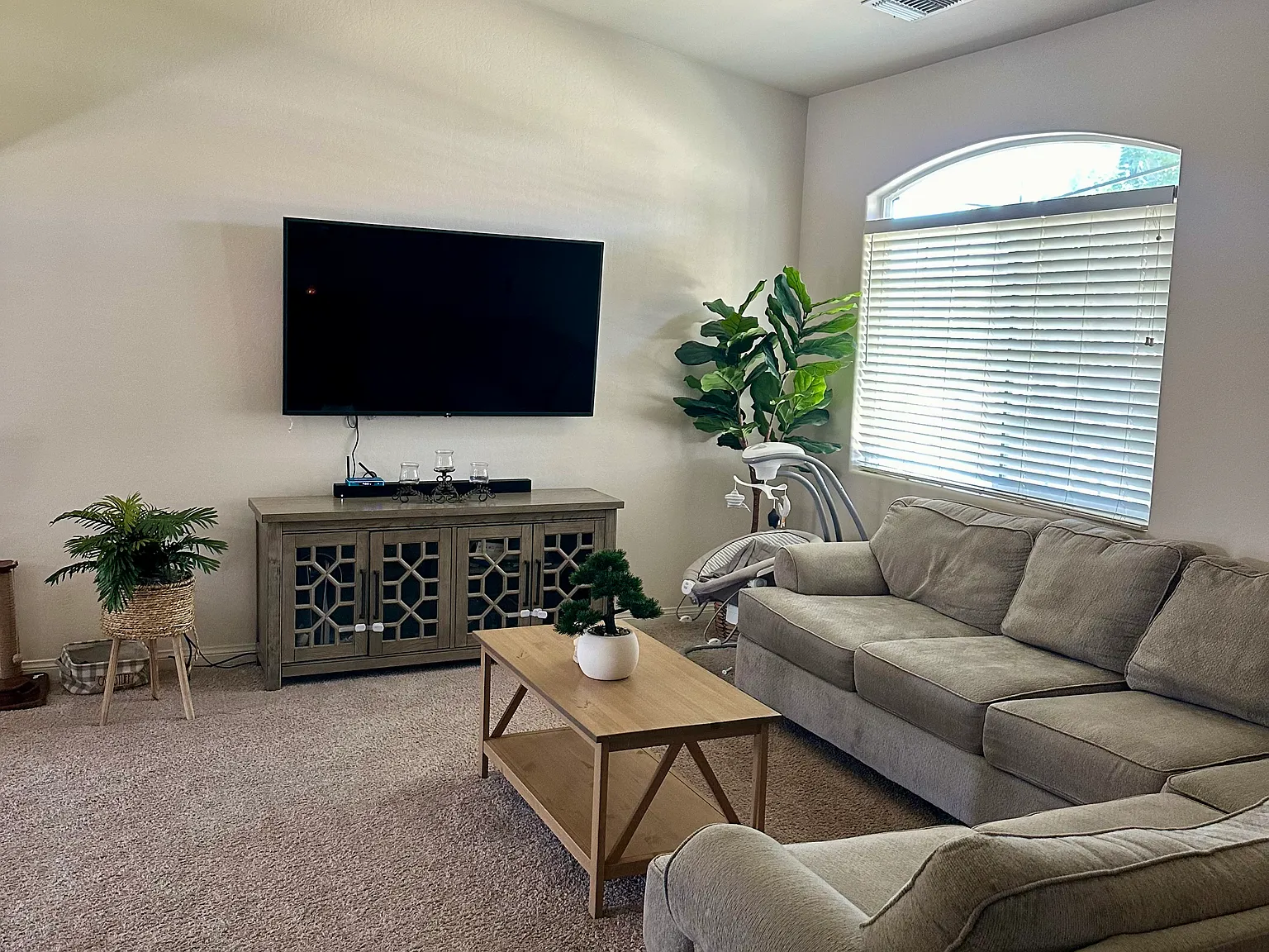 3 bed, 1315 sqft, $2,750 — Photo 4