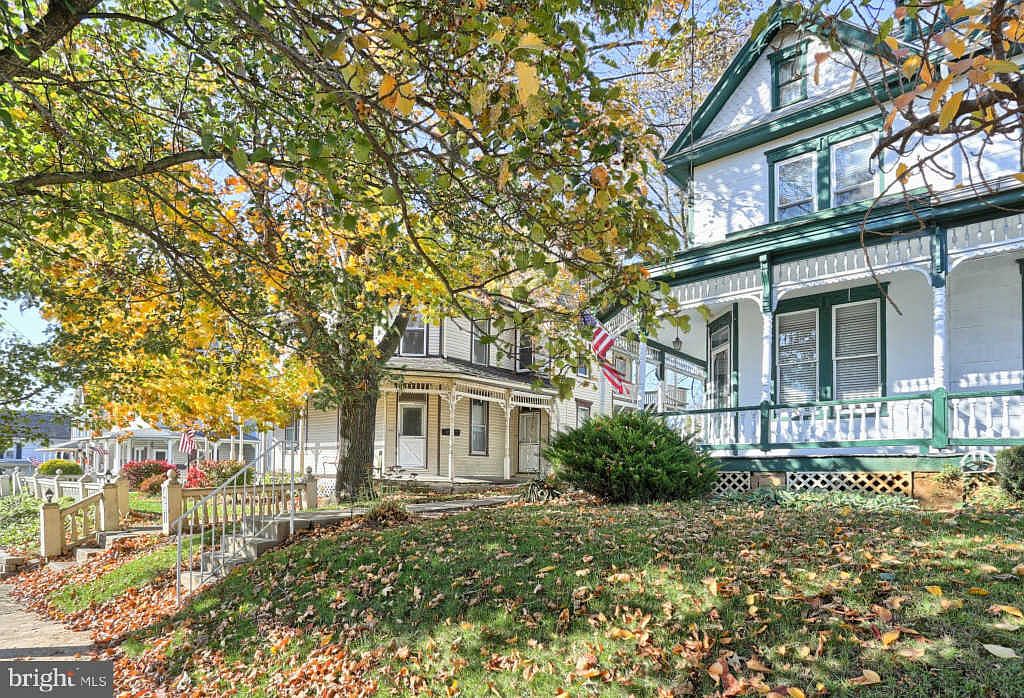 467 E Main St, Annville, PA 17003 Zillow