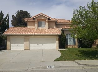 3051 Coyote Rd, Palmdale, CA 93550
