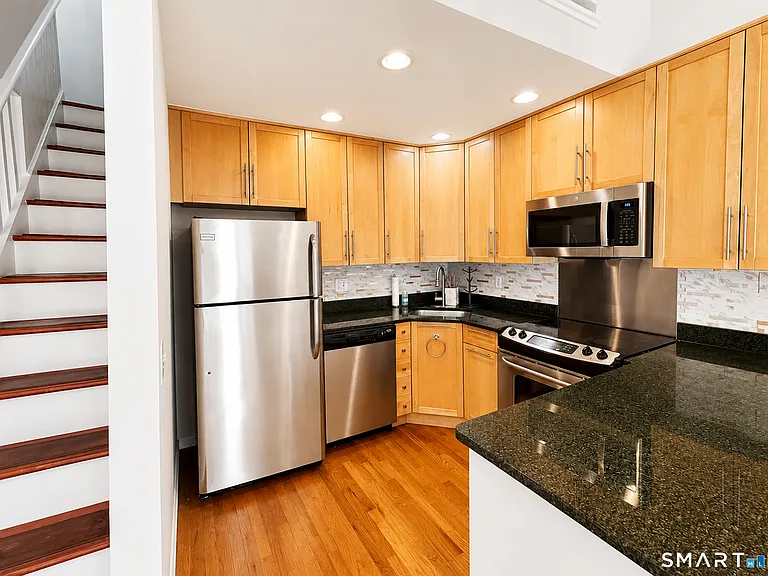 51 Old Kings Hwy #16 — Photo 8