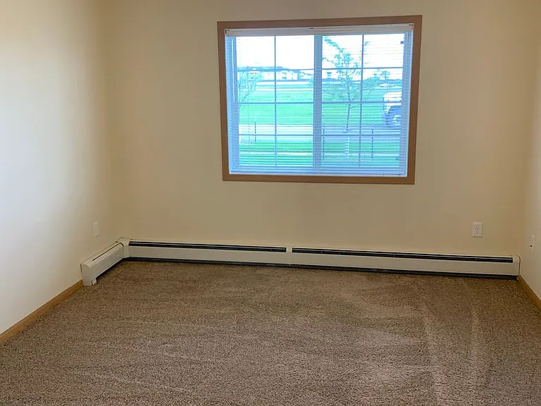 West Lake II Apartments — Photo 25