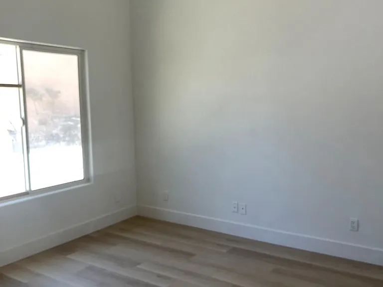 306 E Ivy St #B — Photo 11