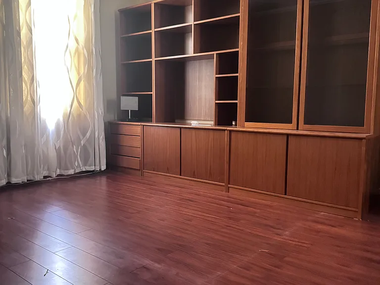 10500 Jordan Ave — Photo 11