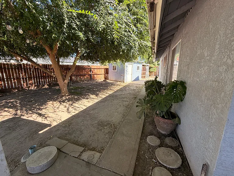 844 N Suzanne Ct — Photo 19