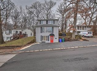 6 Lake Grove Clb, Decatur, IL 62521