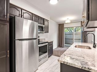 3034 Forest Creek Ct, Ann Arbor, MI 48108