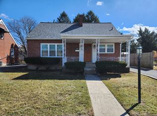 1070 S Coldbrook Ave, Chambersburg, PA