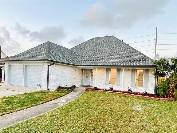 2nd image of 832 Saint Julien Dr
