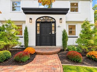 31 Alba Rd, Wellesley, MA 02481
