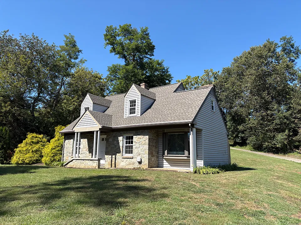3674 River Rd